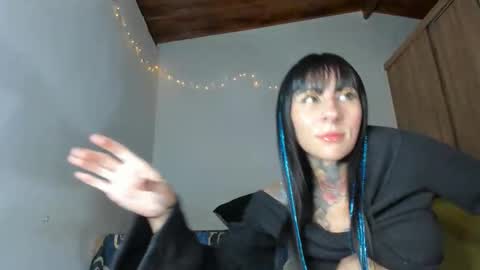 Tristan And Samara online show from April 2026 01:10:01 AM