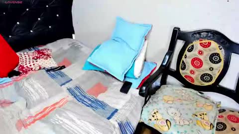 trixxy online show from February 2025 08:00:01 PM