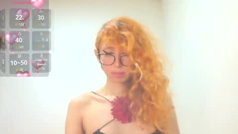 Snapshot of trixy_roses chatting on November 2025 05:50:02 PM Trixy Rose online show from November 2025 05:50:02 PM