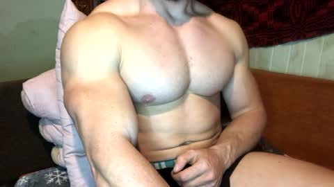 Troncq online show from March 2025 03:12:02 PM