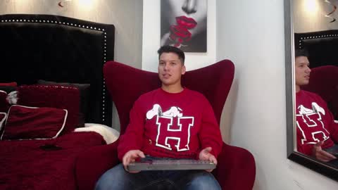 Troy online show from January 2025 07:08:01 AM