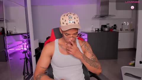 Snapshot of troywesly_ chatting on February 2026 10:26:01 PM Troy wesly online show from February 2026 10:26:01 PM