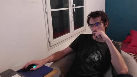 Snapshot of trucdeoufouf chatting on January 2025 06:21:01 PM trucdeoufouf online show from January 2025 06:21:01 PM