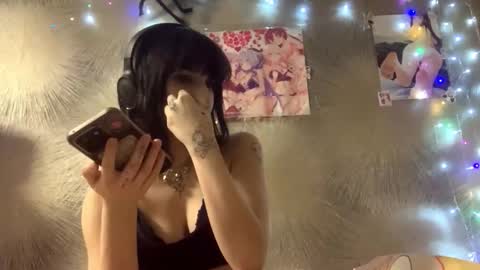 Snapshot of trudymersereau chatting on February 2026 07:04:01 PM Poly online show from February 2026 07:04:01 PM