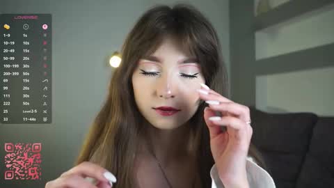 Grace online show from September 2025 06:13:02 PM