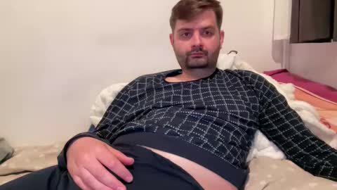 Trustmelove online show from May 2026 08:37:01 PM