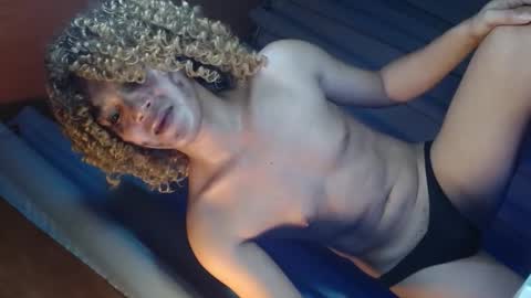 Snapshot of ts_afamhunterxx chatting on December 2025 08:47:01 PM Goddess Mira online show from December 2025 08:47:01 PM