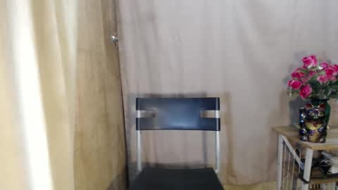 Carla online show from September 2025 04:17:01 PM