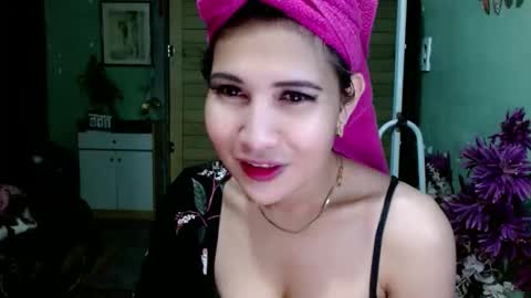 Snapshot of tsempress chatting on March 2026 03:19:02 PM SHENA online show from March 2026 03:19:02 PM