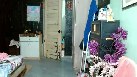 Snapshot of tsempress chatting on March 2026 05:44:01 AM SHENA online show from March 2026 05:44:01 AM