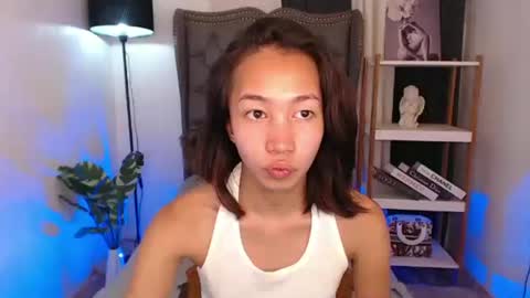 tskitty_girl online show from September 2025 04:39:02 AM