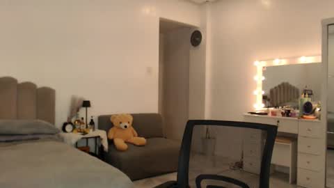  Love Marie  online show from June 2026 07:18:01 AM