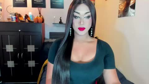 Nicoleeee online show from June 2026 08:17:01 PM