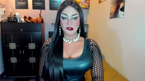 Nicoleeee online show from July 2026 07:39:01 PM