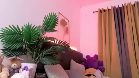 Bella Ratbu online show from February 2026 12:33:01 PM