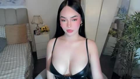 Graciella online show from May 2026 11:06:01 AM