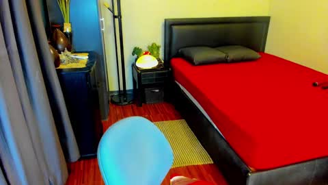 Snapshot of tssophisticatedx chatting on February 2025 08:27:02 AM Kylee- will make your day online show from February 2025 08:27:02 AM