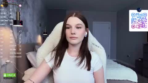 Sonya on vacation until  online show from June 2026 03:15:02 AM