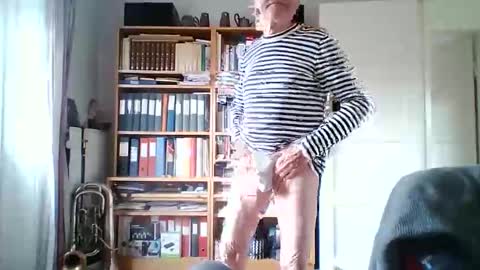 FINN but call me NANNA online show from May 2026 08:22:01 AM