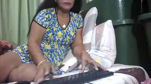 Mae online show from September 2025 09:38:01 PM