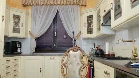 Snapshot of tunderose chatting on February 2025 07:11:02 AM Tunde online show from February 2025 07:11:02 AM