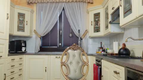 Snapshot of tunderose chatting on March 2025 07:54:01 AM Tunde online show from March 2025 07:54:01 AM