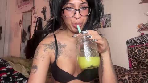 turntpixie online show from January 2026 05:11:02 AM