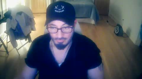 Snapshot of tuscan_taurus chatting on December 2025 12:48:01 AM tuscan_taurus online show from December 2025 12:48:01 AM