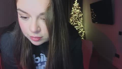 Ariana online show from December 2024 08:49:01 PM