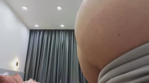 Ariana online show from February 2025 12:27:01 AM