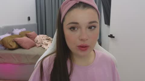 Ariana online show from February 2025 08:52:02 PM