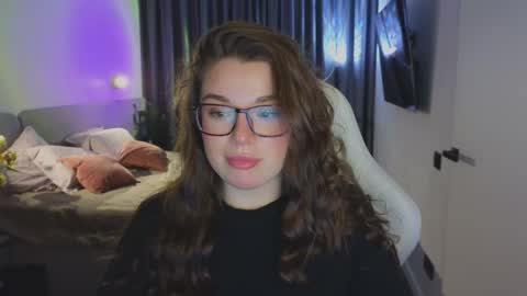 Ariana online show from September 2025 08:43:01 PM