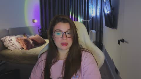 Ariana online show from September 2025 08:23:01 PM