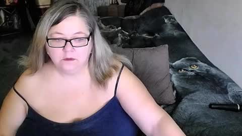 Lana online show from February 2026 11:35:01 PM