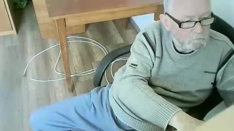 Andy online show from May 2026 03:51:02 PM