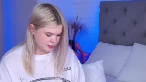 Hallie online show from January 2025 08:23:02 AM