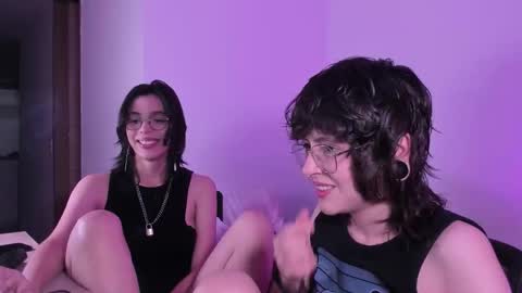 Eve  Lili online show from November 2025 09:37:02 PM