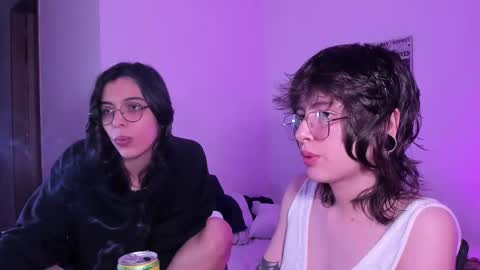 Eve  Lili online show from November 2025 11:15:01 PM