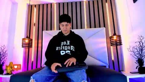 Snapshot of twink_bunny chatting on November 2025 01:10:01 PM samu online show from November 2025 01:10:01 PM