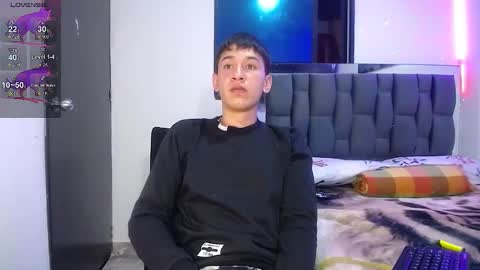 Mr Daren online show from February 2025 06:42:01 PM