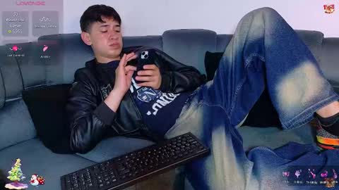 Mr Daren online show from December 2025 08:48:01 PM