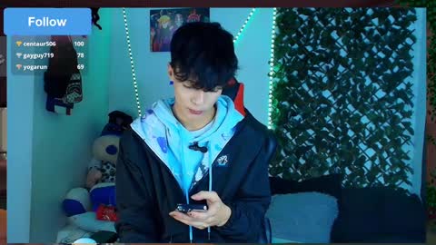Snapshot of twink_sebas_ chatting on February 2025 12:21:02 AM Bad boy sebastian online show from February 2025 12:21:02 AM