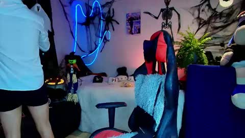 Snapshot of twink_sebas_ chatting on October 2025 06:25:01 AM Bad boy sebastian online show from October 2025 06:25:01 AM