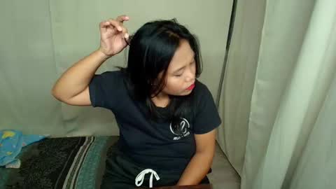 Snapshot of twinkle_purplemelon chatting on April 2026 04:34:01 PM twinkle_purplemelon online show from April 2026 04:34:01 PM