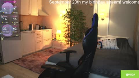 Snapshot of twinkle_toes_ chatting on September 2025 03:57:01 PM Eva online show from September 2025 03:57:01 PM