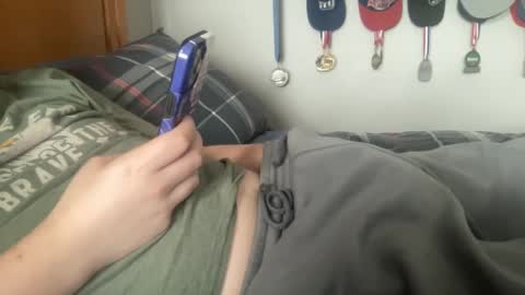 Snapshot of twinkmikexxx12 chatting on October 2025 08:17:02 PM mike online show from October 2025 08:17:02 PM