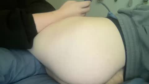 Snapshot of twinkmikexxx12 chatting on October 2025 05:23:02 PM mike online show from October 2025 05:23:02 PM