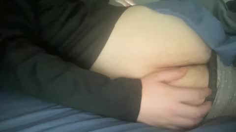 Snapshot of twinkmikexxx12 chatting on October 2025 06:04:01 PM mike online show from October 2025 06:04:01 PM