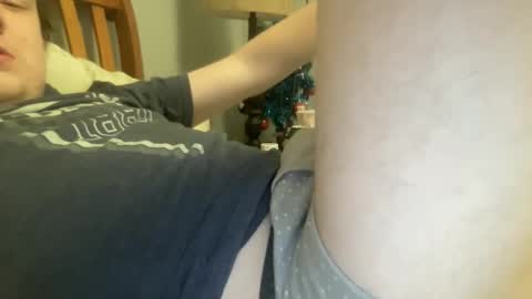 Snapshot of twinkmikexxx12 chatting on December 2025 01:44:02 AM mike online show from December 2025 01:44:02 AM