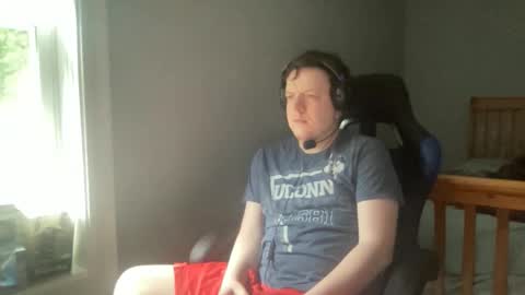 Snapshot of twinkmikexxx12 chatting on June 2026 06:32:02 PM mike online show from June 2026 06:32:02 PM